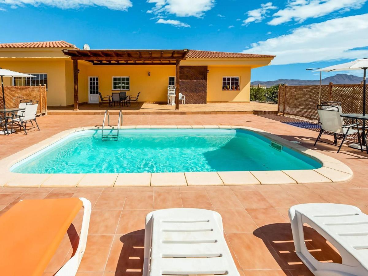 Belvilla By Oyo Chalet En Tuineje Para 6 Personas الغرفة الصورة